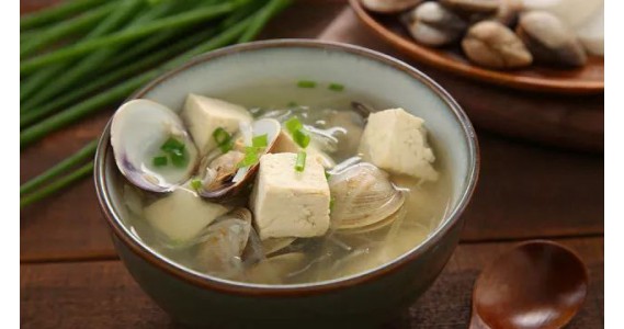 没食欲的夏天，补充营养又消暑都能一锅搞定！