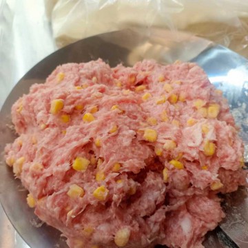 手工玉米鲜肉馄饨