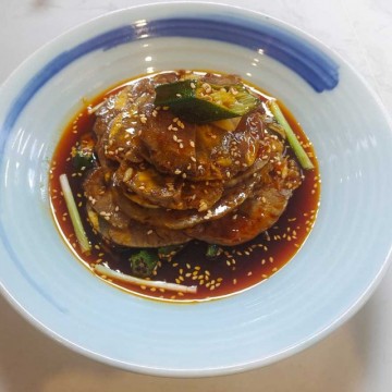 禹州小秦川新推特色美食菜系（现拌秋葵牛肉）