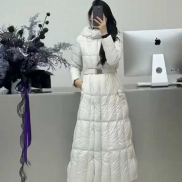 鹅绒服羽绒服女士长款秋冬装服装服饰搭配上衣保暖轻薄