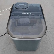 出售二手新飞小制冰机家用智能迷你全自动办公室摆摊奶茶店制冰块
