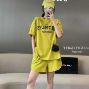 黄褐色女士运动短裤体恤衫休闲舒适时尚凉爽