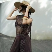 轻薄网纱面料短袖上衣搭配女士裙裤裙子