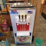 禹州小秦川新增冰激凌机到店就餐可免费吃冰激凌
