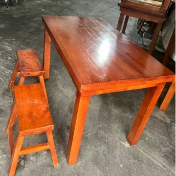 出售饭店餐饮店实木凳子桌子一桌四椅整套餐桌