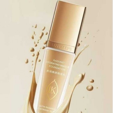 水润遮瑕长效持妆 [贴贴]粉底乳轻松打造“妈生好皮”