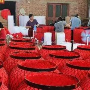 大红灯笼制作厂家火热预订中，正在给全国客户加紧备货