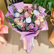 手捧花陈寨花卉市场四楼佳佳花卉鲜花礼品批发零售